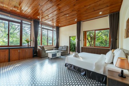 1-Bedroom Villa with Pool View